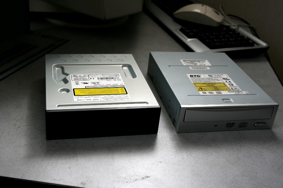 ＤＶＤドライブ比較